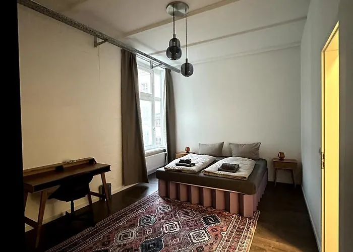 Beautiful Room In Shared Apartment In Kreuzberg
