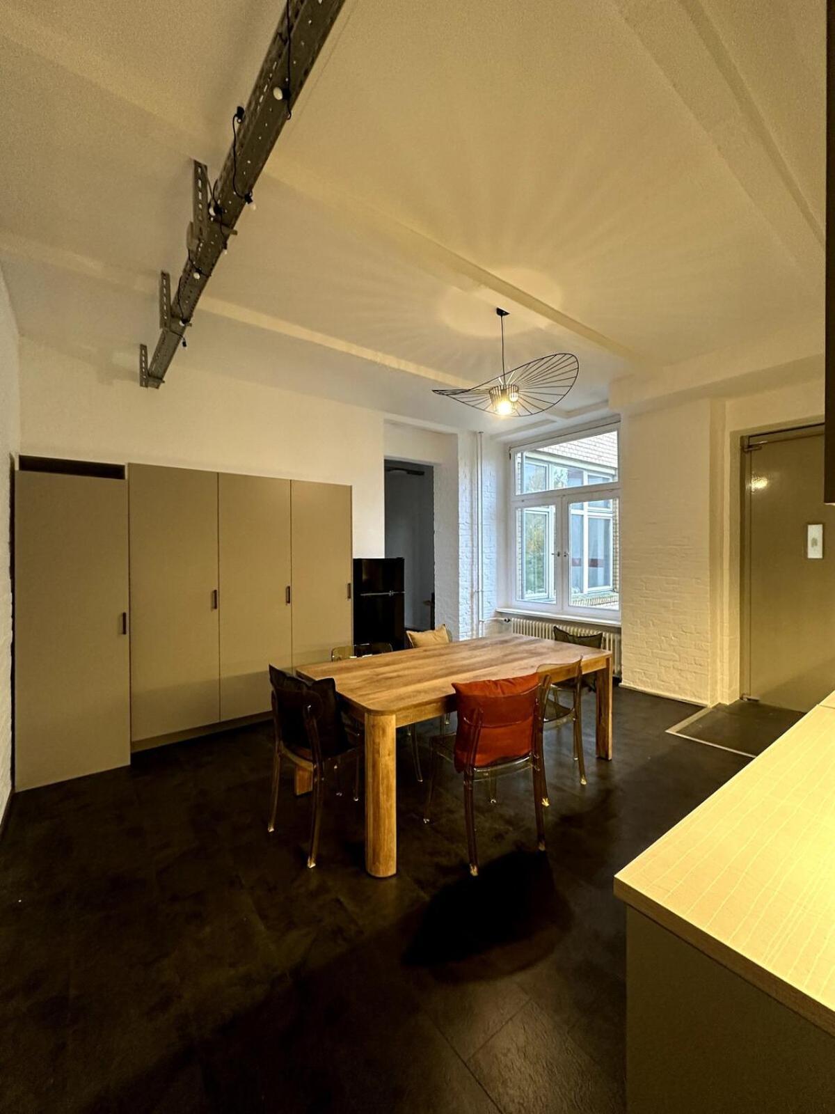 Beautiful In Shared In Kreuzberg Apartment *
